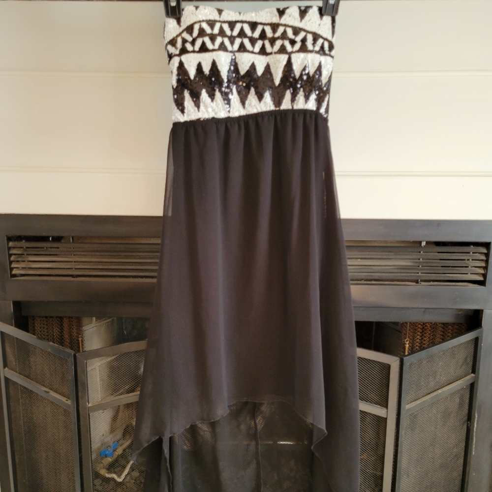 Strapless dress